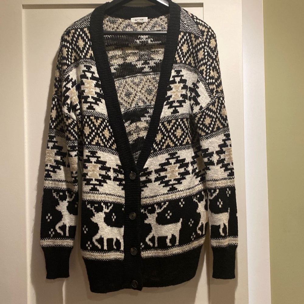 Garage sweater. Size M-L